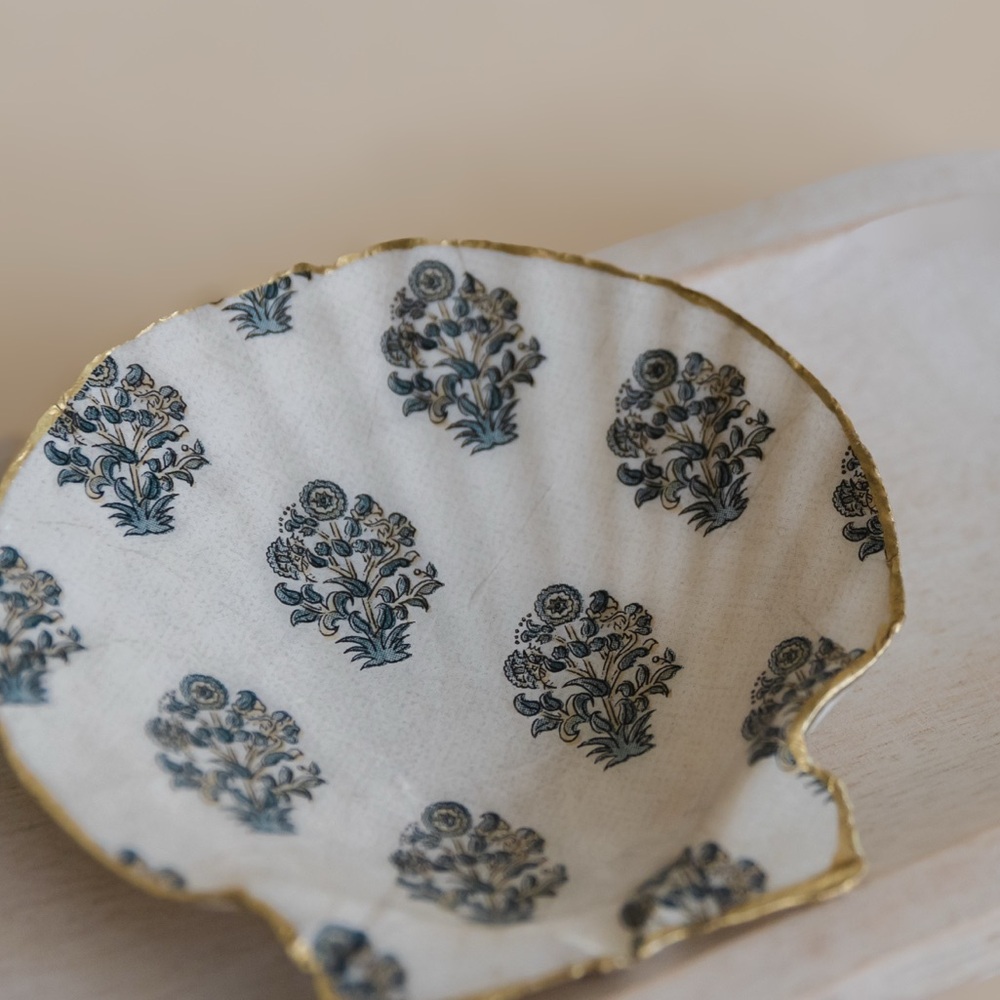 Handmade shell ring dish - Picture 5 of 5